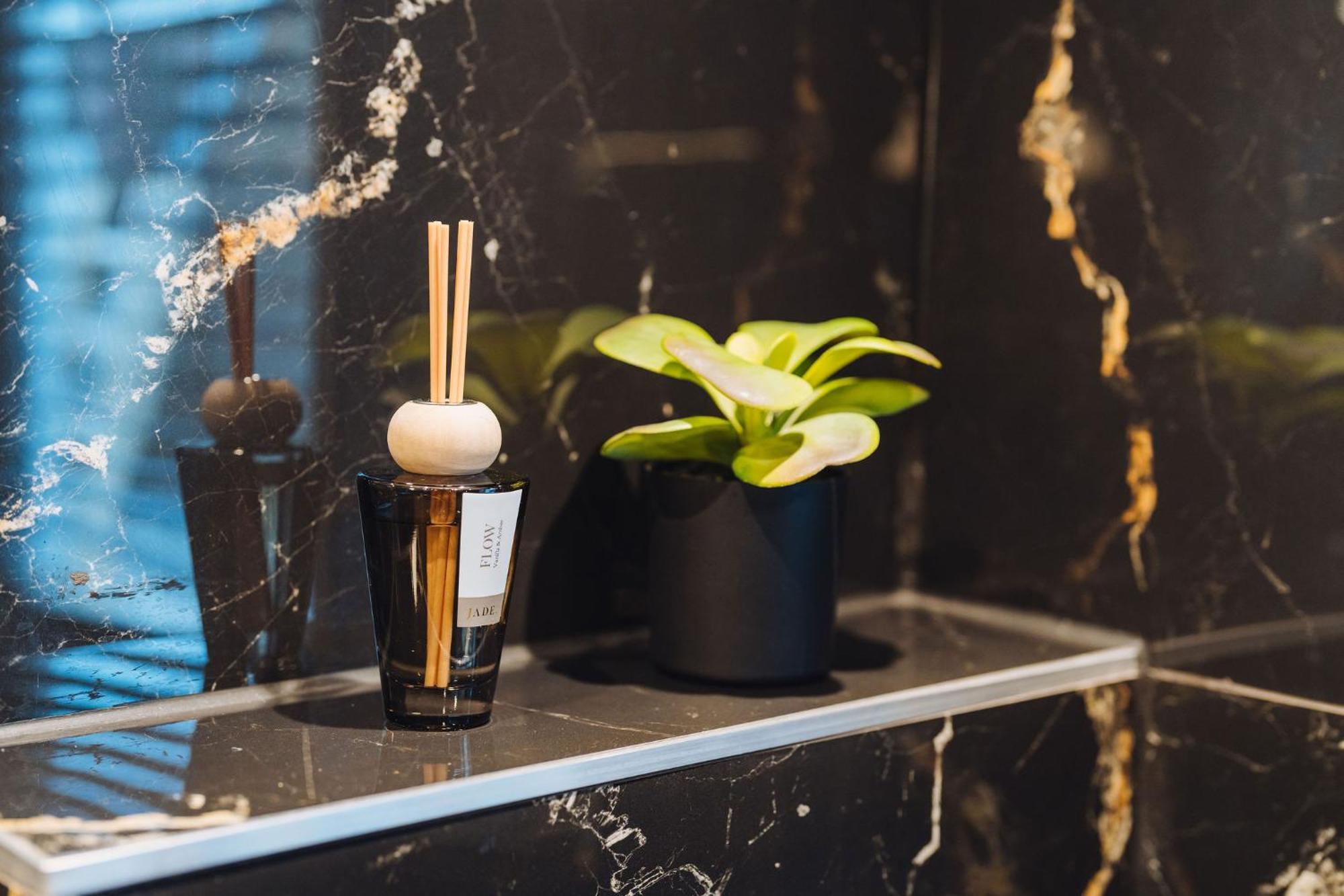 Lok Historics Luxury Art-Inspired Loft In Historic City Centre! Haarlem Zewnętrze zdjęcie