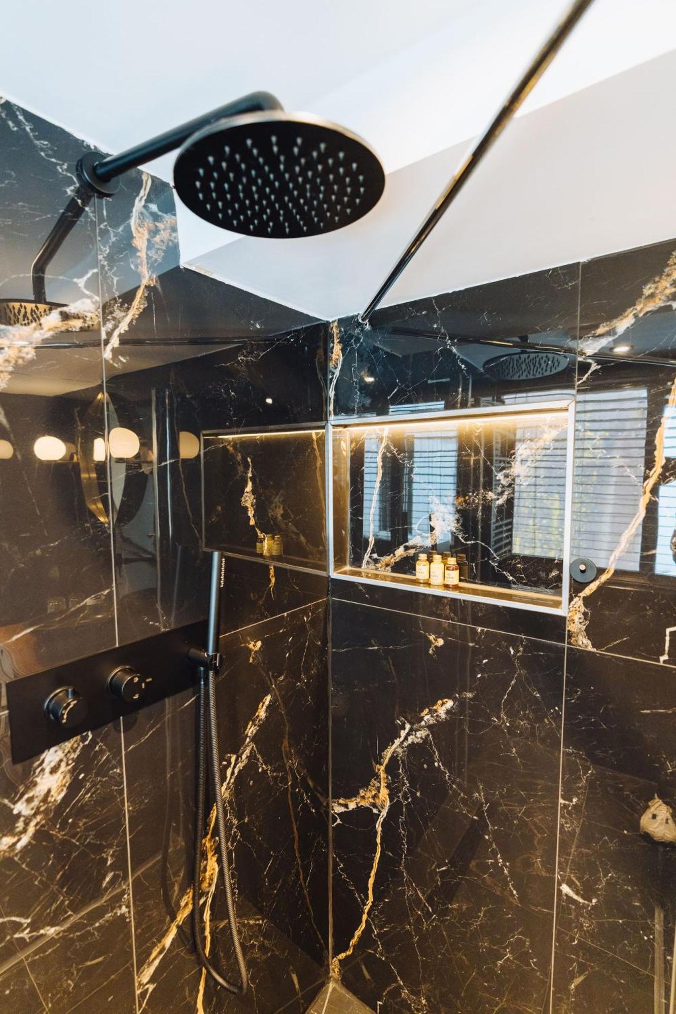Lok Historics Luxury Art-Inspired Loft In Historic City Centre! Haarlem Zewnętrze zdjęcie